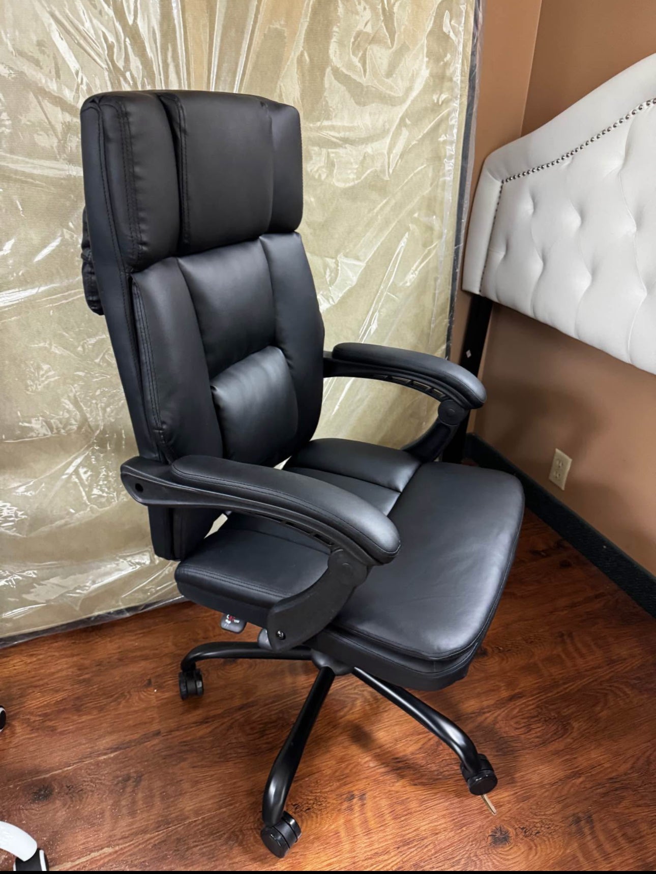 Black Ergonomic Office Chair with Footrest - New Assembled